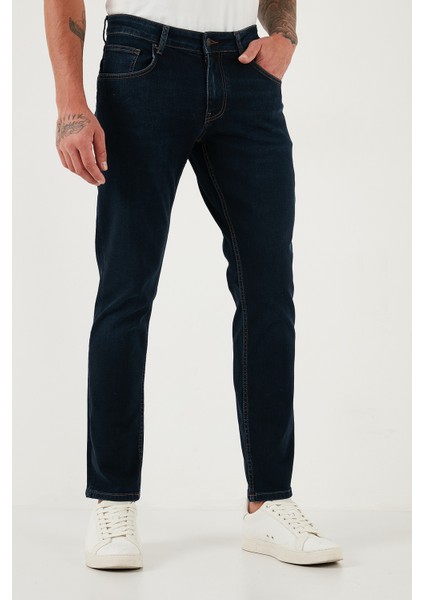 Pamuklu Regular Fit Normal Bel Boru Paça Jeans Erkek Kot Pantolon 2203C09PARMA fırsatları