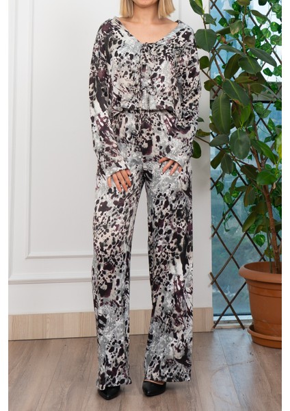 Desenli Önden Bağlamalı Bluz ve Beli Lastikli Boru Paça Pantolon Takım 1255 fiyatları