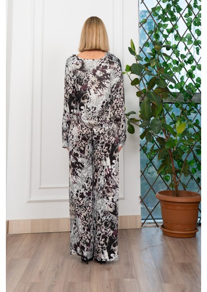 Desenli Önden Bağlamalı Bluz ve Beli Lastikli Boru Paça Pantolon Takım 1255 modelleri