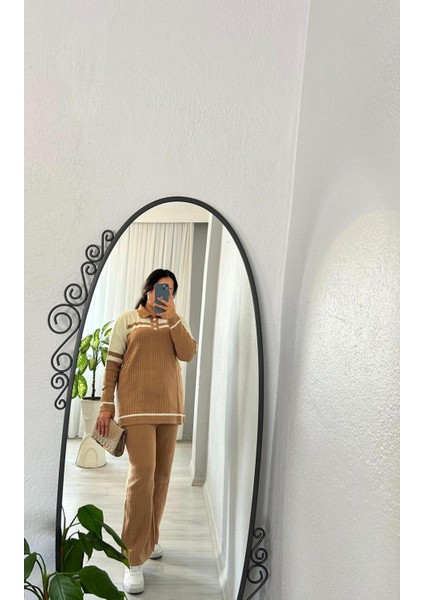 Iki Renkli Düğmeli Triko Takım modelleri