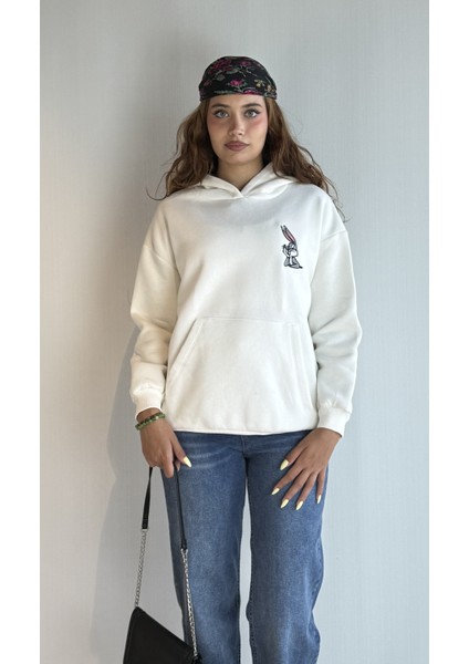 Kadın Kapüşonlu Baskı Detaylı Kanguru Cepli Oversize Sweatshirt indirimleri