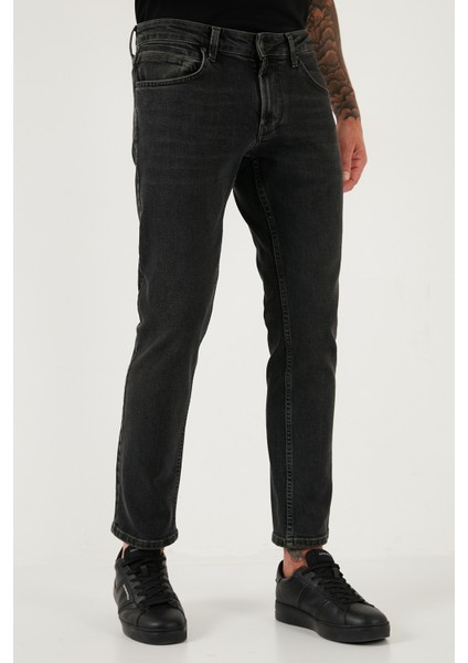 Pamuklu Regular Fit Normal Bel Boru Paça Jeans Erkek Kot Pantolon 2211C30PARMA modelleri