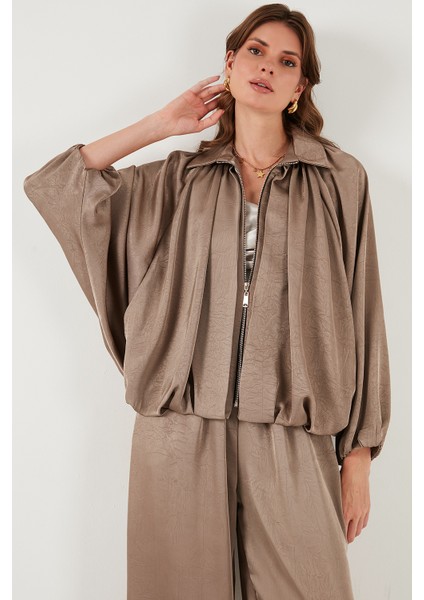 Oversize Klasik Yaka Yarasa Kol Fermuarlı Saten Ceket Bayan Ceket 6839584