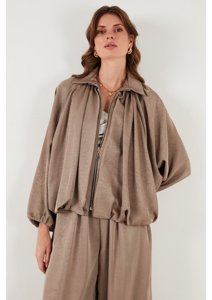 Oversize Klasik Yaka Yarasa Kol Fermuarlı Saten Ceket Bayan Ceket 6839584 modelleri