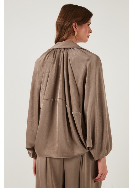 Oversize Klasik Yaka Yarasa Kol Fermuarlı Saten Ceket Bayan Ceket 6839584