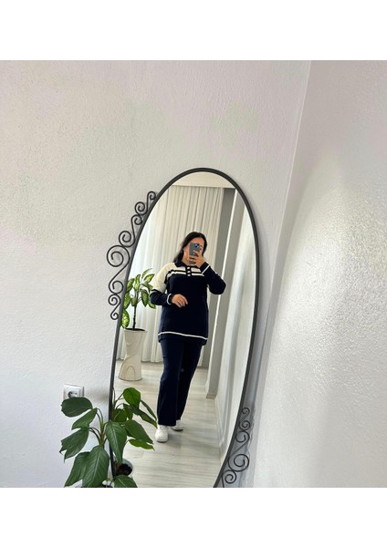 Iki Renkli Düğmeli Triko Takım modelleri