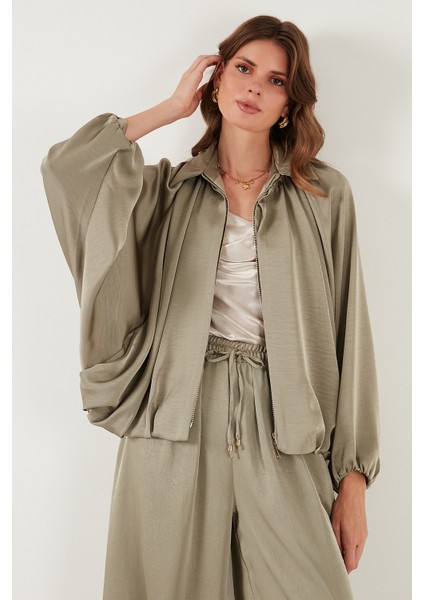 Oversize Klasik Yaka Yarasa Kol Fermuarlı Saten Ceket Bayan Ceket 6839584