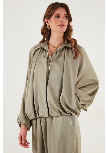 Oversize Klasik Yaka Yarasa Kol Fermuarlı Saten Ceket Bayan Ceket 6839584 modelleri