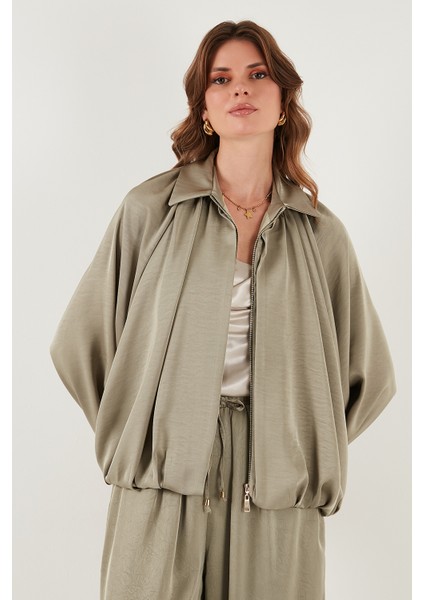 Oversize Klasik Yaka Yarasa Kol Fermuarlı Saten Ceket Bayan Ceket 6839584 indirimleri