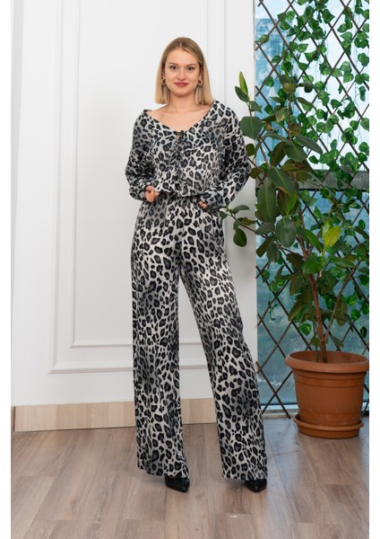 Desenli Önden Bağlamalı Bluz ve Beli Lastikli Boru Paça Pantolon Takım 1255