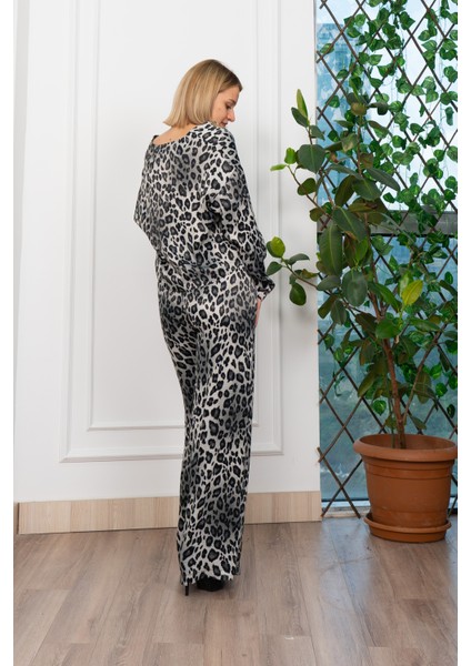 Desenli Önden Bağlamalı Bluz ve Beli Lastikli Boru Paça Pantolon Takım 1255 fiyatları