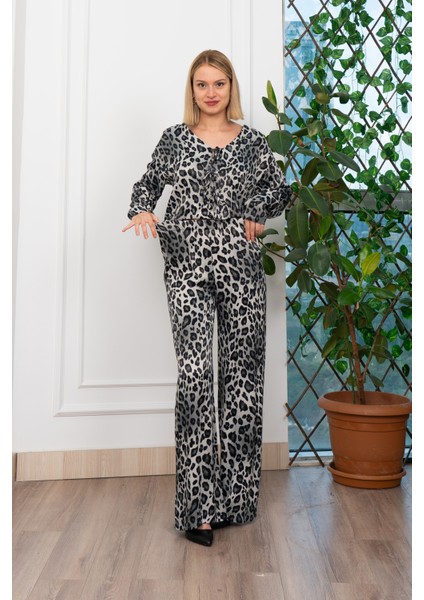 Desenli Önden Bağlamalı Bluz ve Beli Lastikli Boru Paça Pantolon Takım 1255 fırsatları