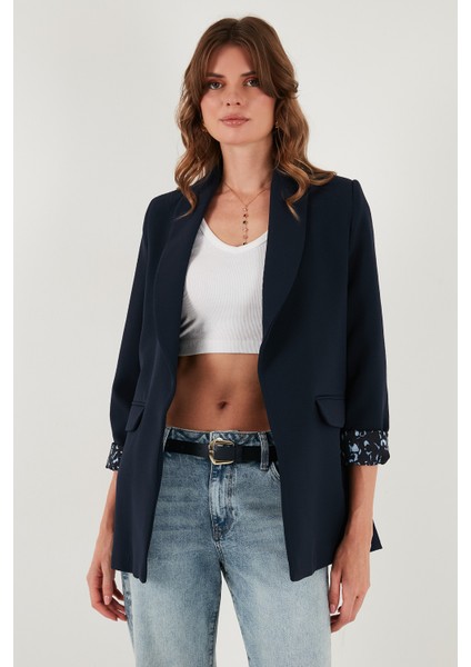 Regular Fit Klasik Yaka Desenli Astar Detaylı Blazer Ceket Bayan Ceket 6839227 modelleri