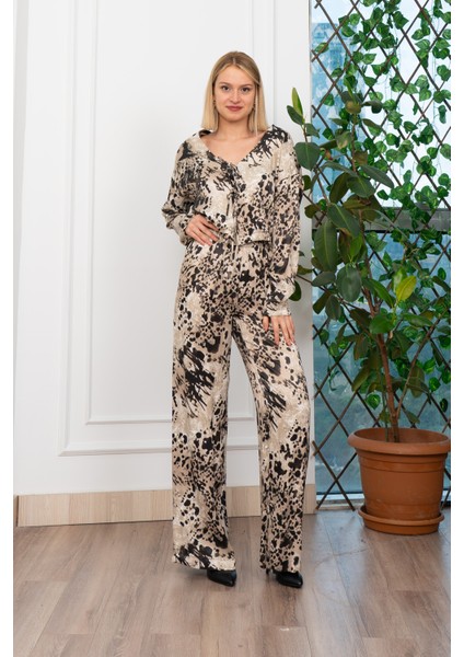 Desenli Önden Bağlamalı Bluz ve Beli Lastikli Boru Paça Pantolon Takım 1255