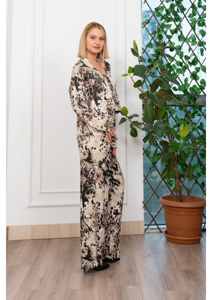 Desenli Önden Bağlamalı Bluz ve Beli Lastikli Boru Paça Pantolon Takım 1255 indirimleri