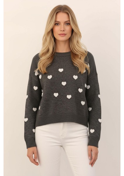 2337 Kalp Nakışlı Kısa Kazak Antrasit