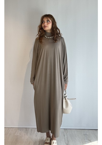 Kadın Yarım Balıkçı Yaka Uzun Kol Oversize Uzun Boy Elbise indirimleri