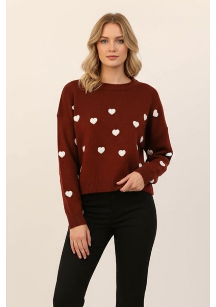 2337 Kalp Nakışlı Kısa Kazak Bordo