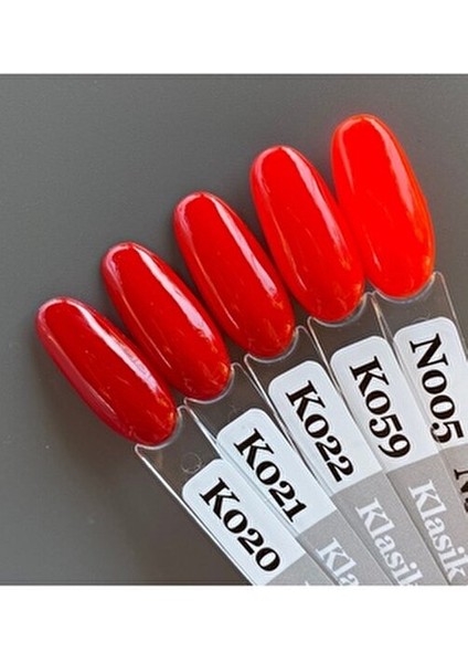 Kalıcı Oje Açık Kırmızı 14 ml Yüksek Renk Pigmenti ile Uzun Süreli Kullanım