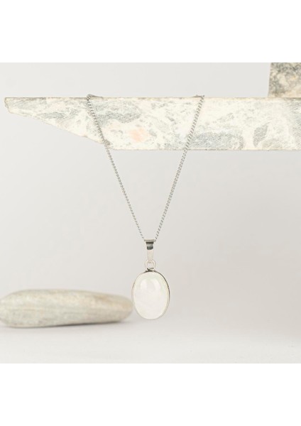 Kristal Kuvars Damla Dogal Taş Kolye