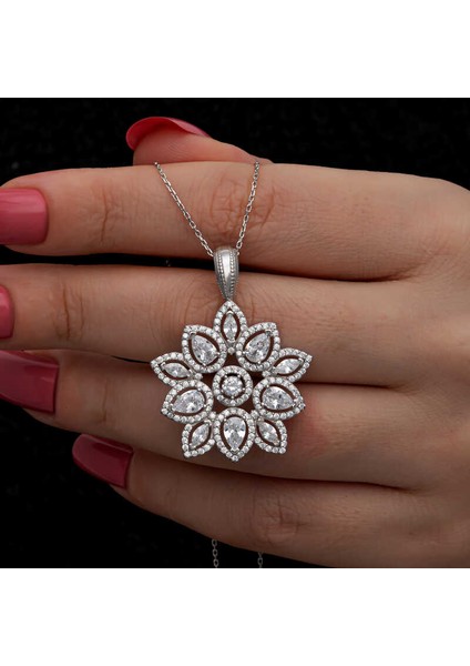 Gümüş Zirkon Taşlı Çiçek Kadın Kolye fiyatları