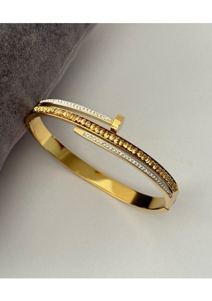 Çelik Ortası Ince Dorikalı Taşlı Çivi Kelepçe