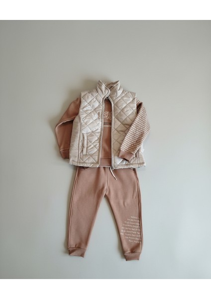 Modern Kapitone Yelekli Baskılı 3 Iplik Sweatshirt ve Eşofman Altı 3'lü Erkek Çocuk Takımı fiyatları