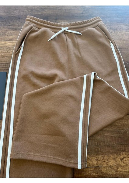 Kadın Sütlü Kahve Eşofman Takımı fırsatları