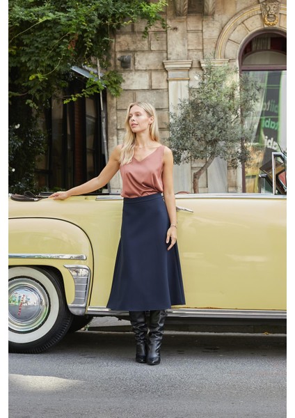 Kadın Yüksek Bel Diz Altı Hafif Likralı Kumaş Çan Etek-Lacivert fiyatları