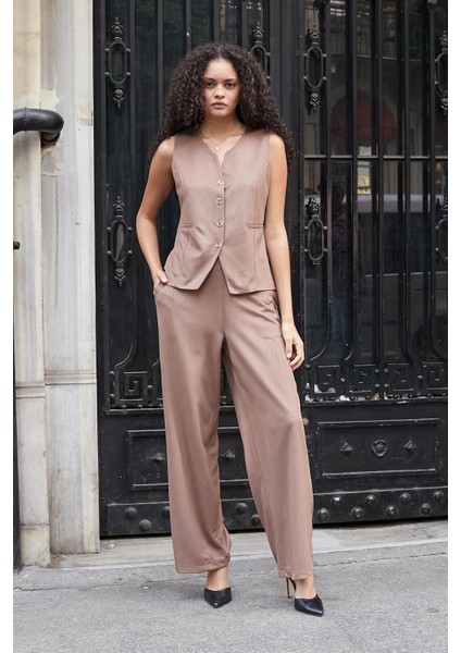 Kadın Süet Dokulu Kumaş Geniş Sıfır Yakalı Flato Cepli Yelek-Vizon