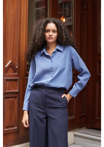 Kadın Pamuksu Modal Cupra Kumaş Yakalı Yanları Yırtmaçlı Uzun Kol Gömlek-Indigo