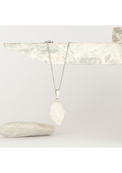 Kristal Kuvars Hamse Temalı Dogal Taş Kolye