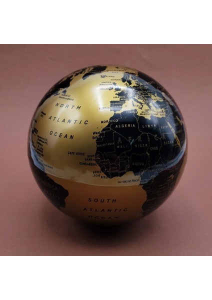 Işıklı Dönen Dünya modelleri