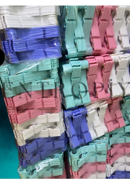 10 Adet- Renkli Kalp Desenli Plastik Askı – Mor, Beyaz, Pembe, Turkuaz | Dayanıklı Nokta Desenli Kıyafet Askısı | Ceket, Gömlek, Eşarp, Crop, Okul Kıyafetleri Için Uygun