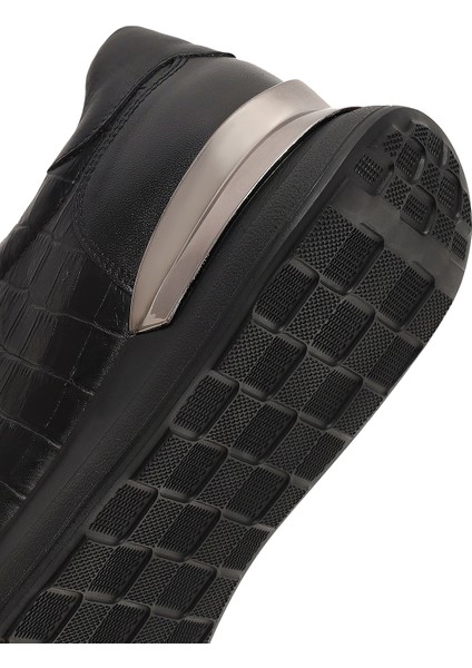 Erkek Siyah Bağcıklı Kalın Tabanlı Deri Sneaker 25WFD622214