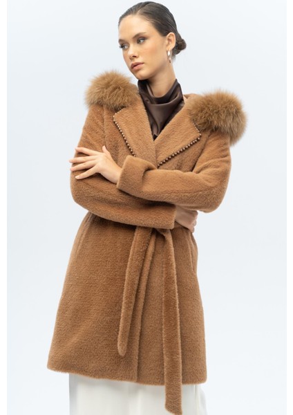 Kapüşonu Kürklü Inci Detaylı Peluş Kaban Taba 3097-TK fırsatları