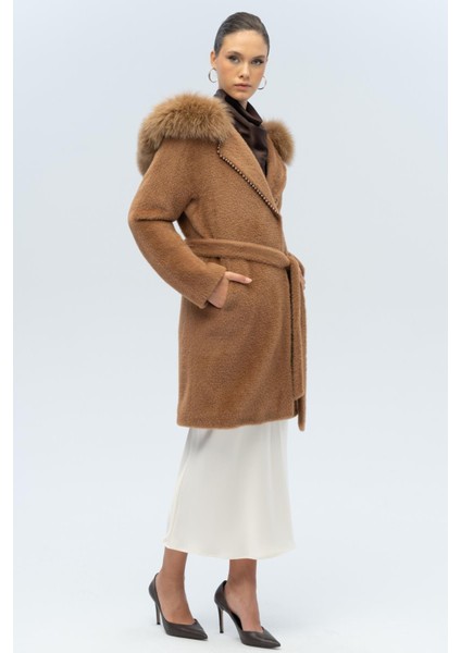 Kapüşonu Kürklü Inci Detaylı Peluş Kaban Taba 3097-TK indirimleri