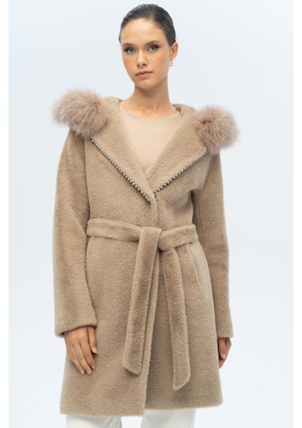 Kapüşonu Kürklü Inci Detaylı Peluş Kaban Vizon 3097-TK