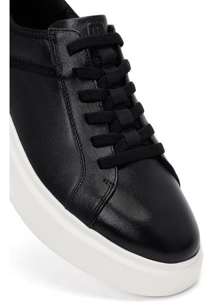 Erkek Siyah Bağcıklı Kalın Tabanlı Deri Sneaker 25WFD694318