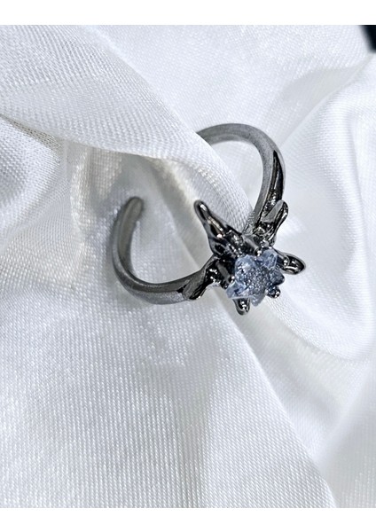 Y2K Taşlı Asimetrik Yıldız Yüzük fiyatları