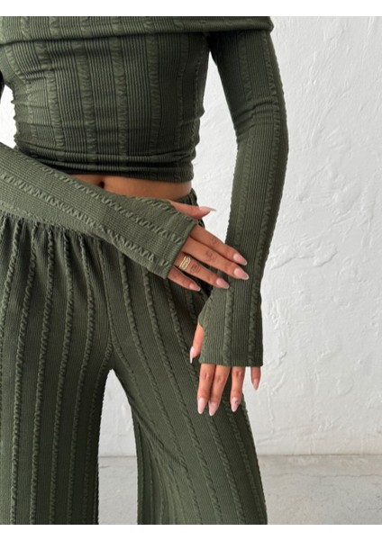 Kadın Madonna Yaka Parmak Geçmeli Bluz Pantolon Alt-Üst Takım modelleri