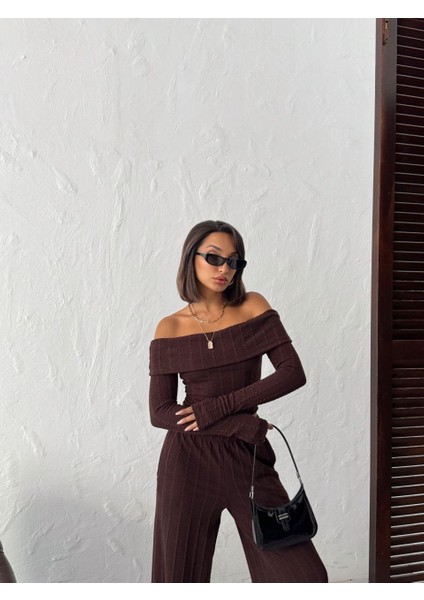 Kadın Madonna Yaka Parmak Geçmeli Bluz Pantolon Alt-Üst Takım fiyatları