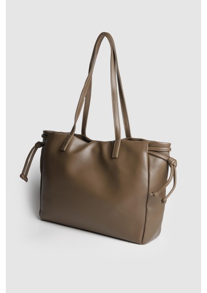 Lagraccio Paris Kadın Raqe Yumuşak Deri Büyük Boy Omuz Çantası Koyu Vizon fiyatları