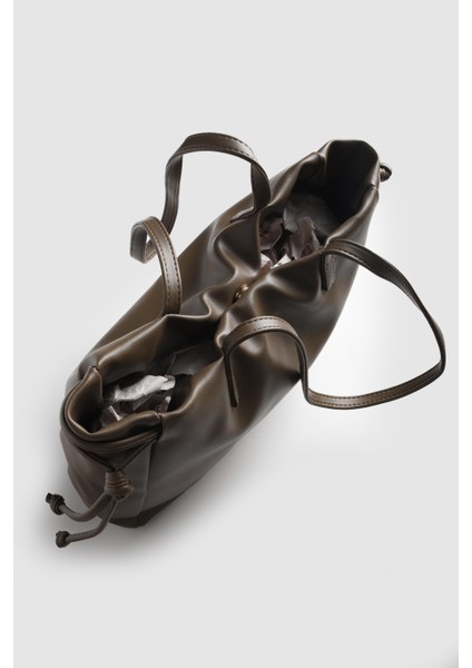 Lagraccio Paris Kadın Raqe Yumuşak Deri Büyük Boy Omuz Çantası Koyu Vizon fırsatları