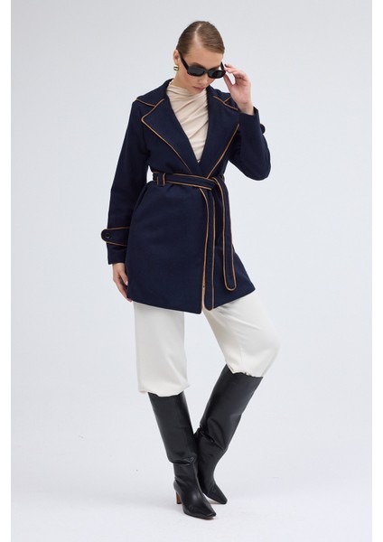 Kaban ve Kemer Kaşe Kadın Şık Yaka