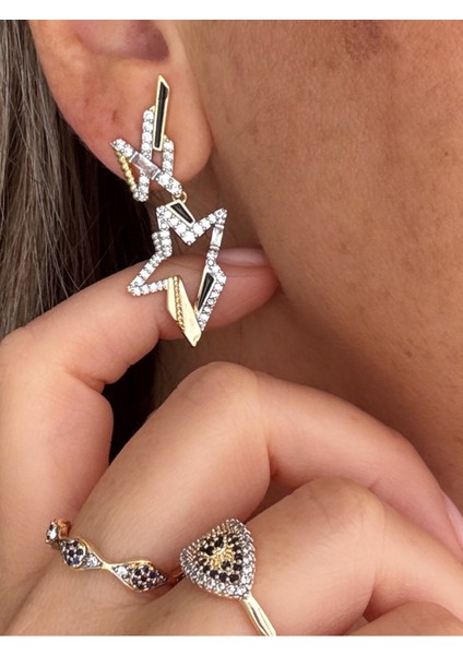 Asimetrik Taşlı Yıldız Küpe