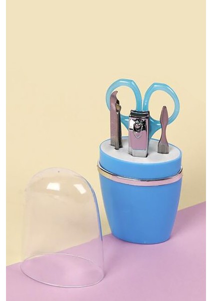 Kompakt ve Şık Seyahat Tırnak Bakım Seti, Taşınabilir Kutu ile Kolay Kullanım