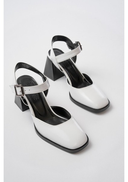 İNF-40450 Beyaz Rugan Günlük Arkası Açık Topuklu Bayan Ayakkabı fiyatları