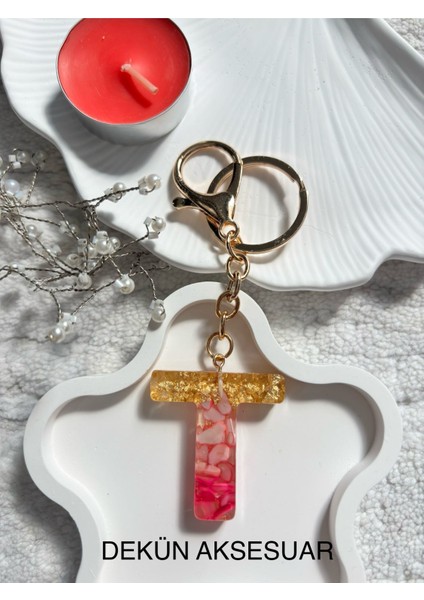 T Harfi Epoksi Pembe El Yapımı Anahtarlık