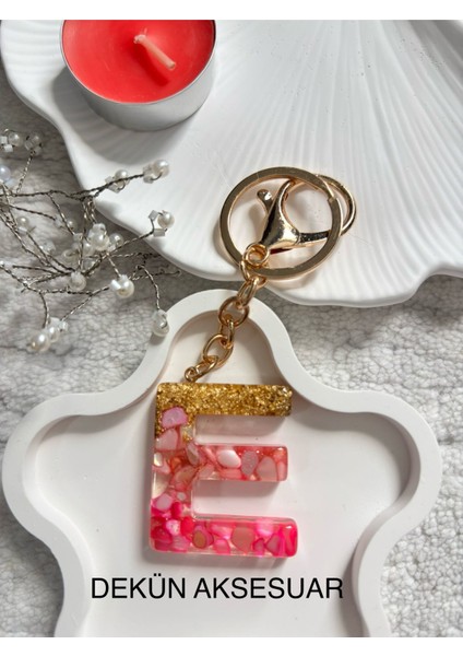 E Harfi Epoksi Pembe El Yapımı Anahtarlık
